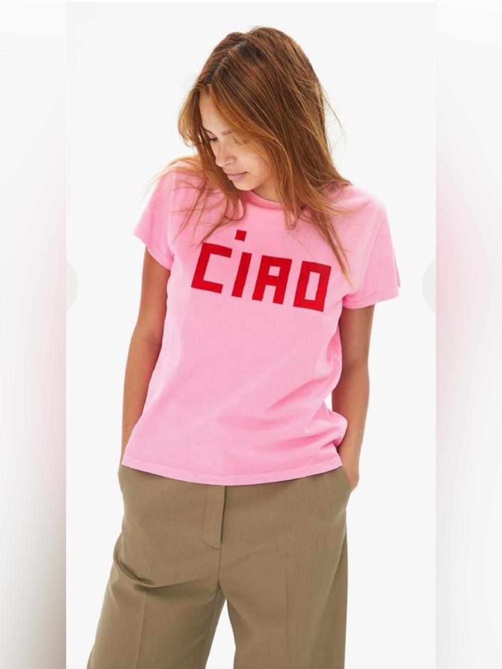 CLARE V.
Classic "Ciao" T-shirt in neon pink Size L